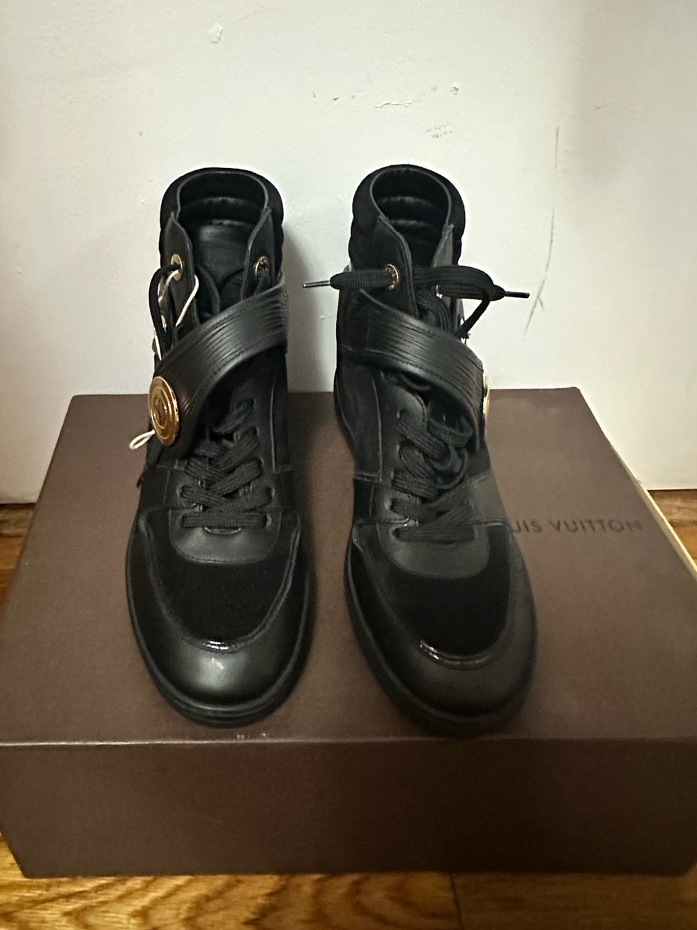 Louis Vuitton High Top Sneakers Authentic